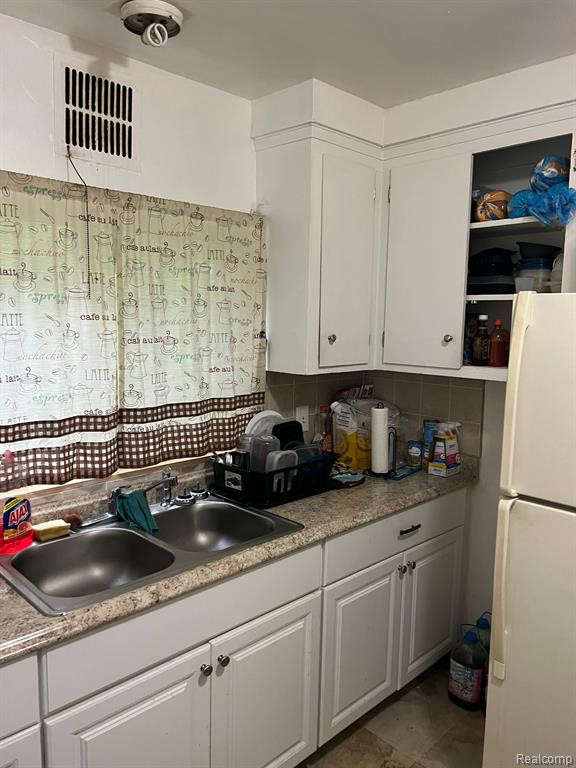 7649-7651 CURTIS Street, Detroit, MI 48221 — Photo 21