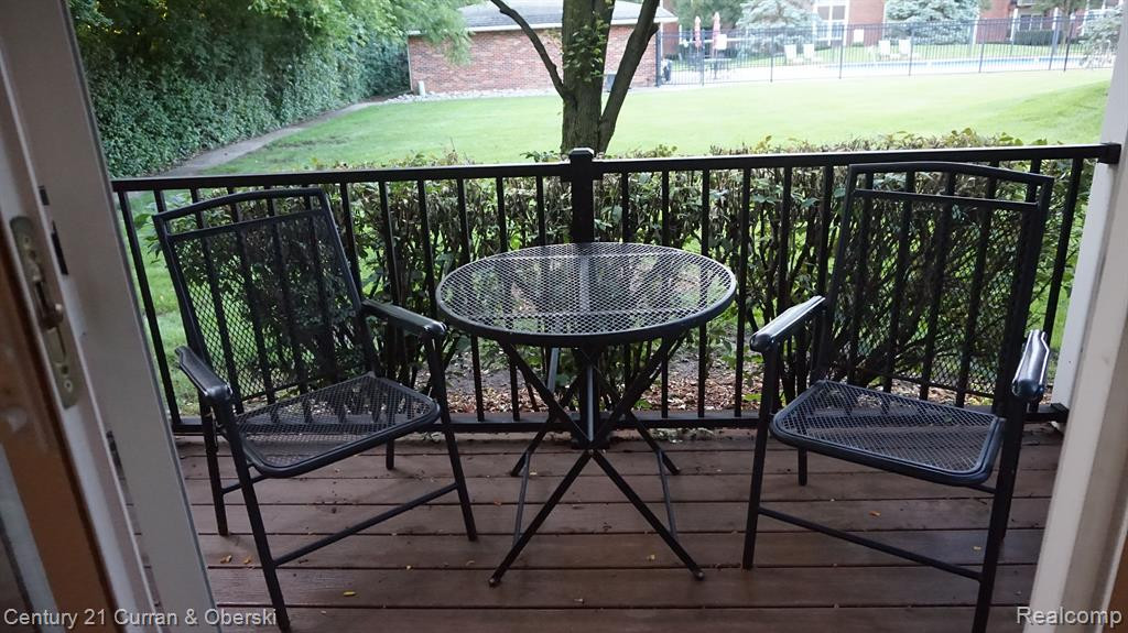 29545 BOBRICH Street, 45, Livonia, MI 48152 — Photo 7