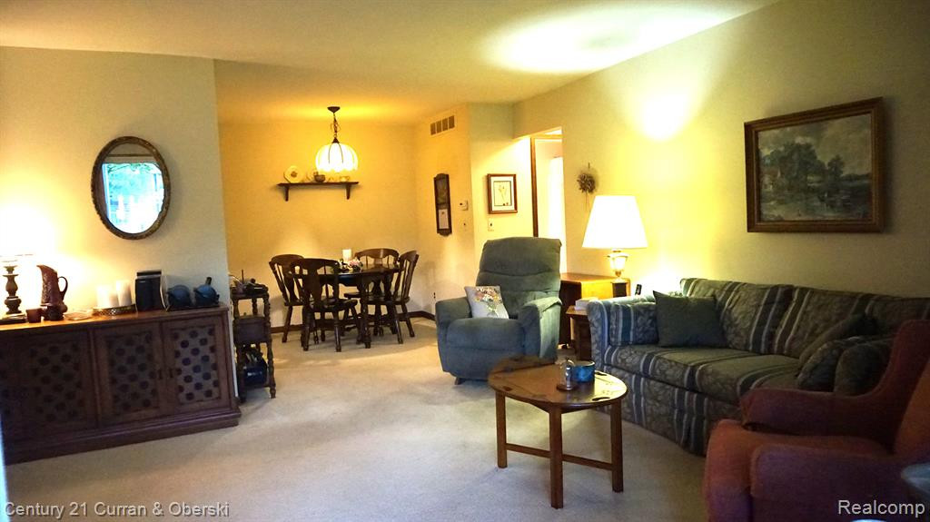 29545 BOBRICH Street, 45, Livonia, MI 48152 — Photo 8