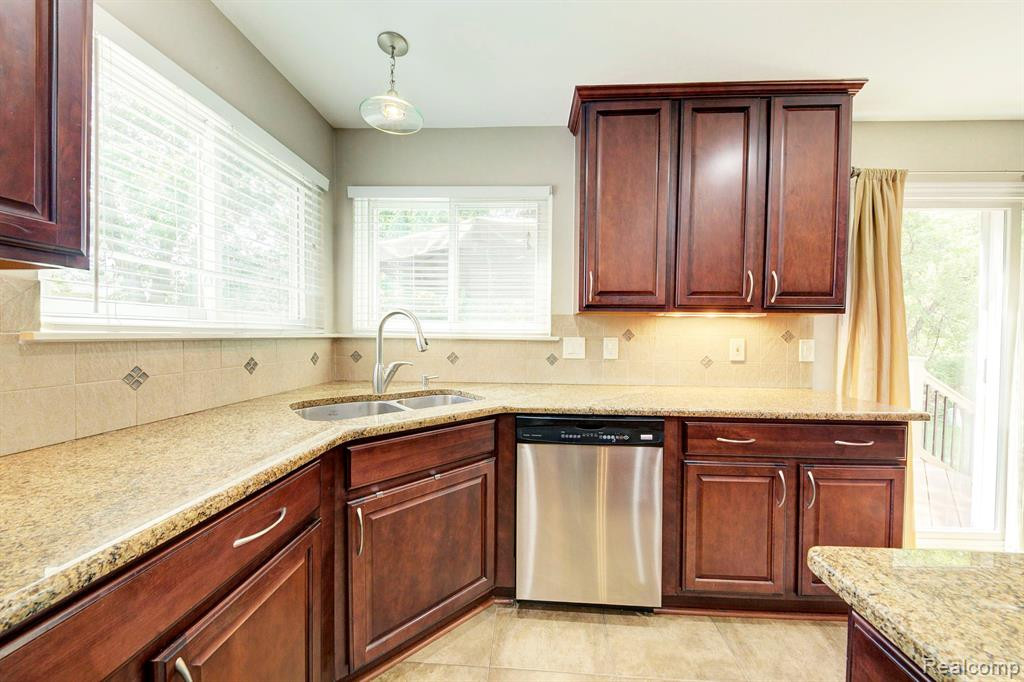 1500 Millbrook Road, Canton, MI 48188 — Photo 9