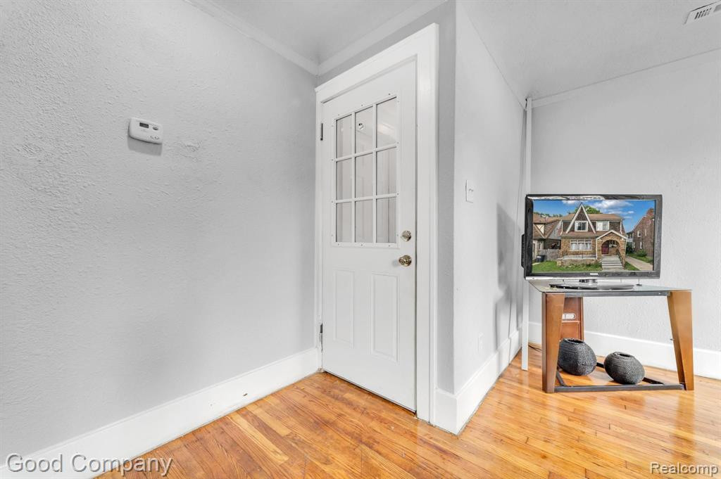 5104 HAVERHILL Street, Detroit, MI 48224 — Photo 18