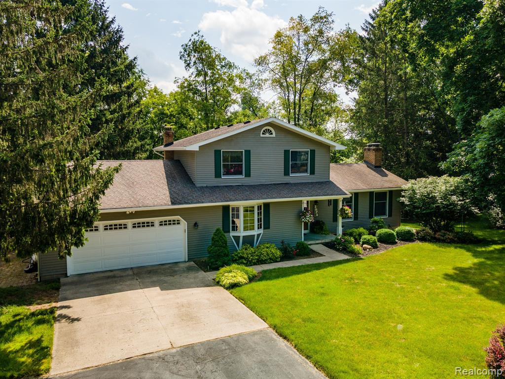 3676 HURON Court, Ann Arbor, MI 48103 — Photo 2