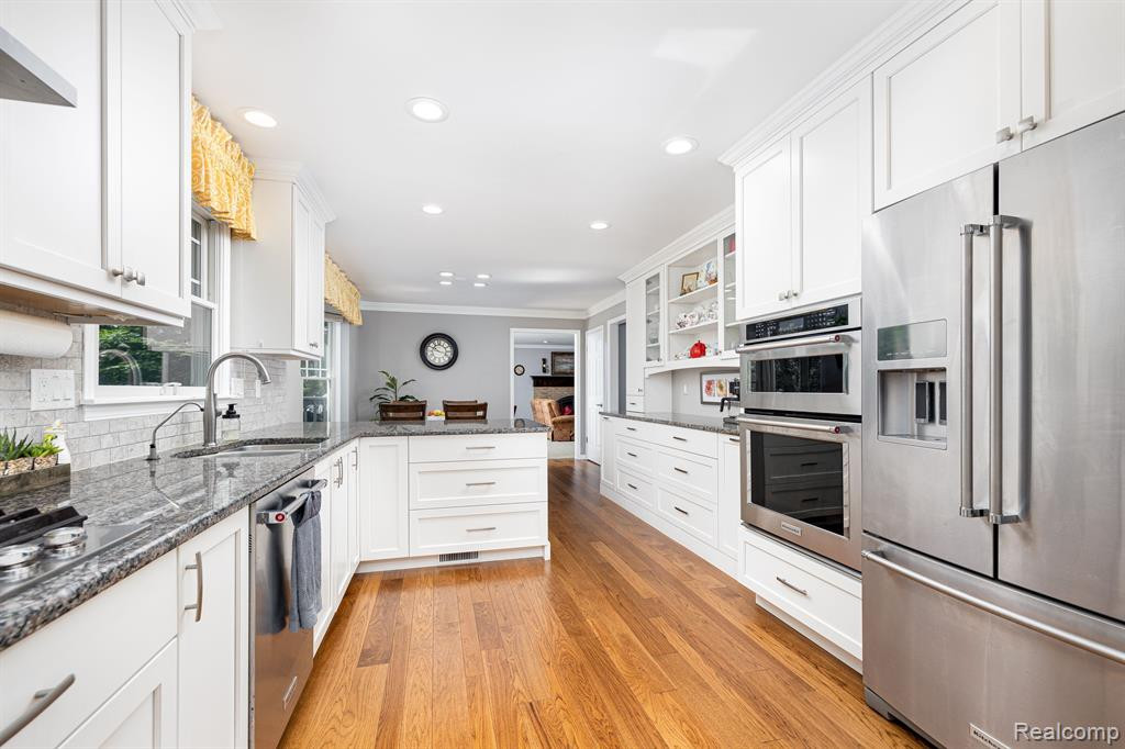 3676 HURON Court, Ann Arbor, MI 48103 — Photo 16