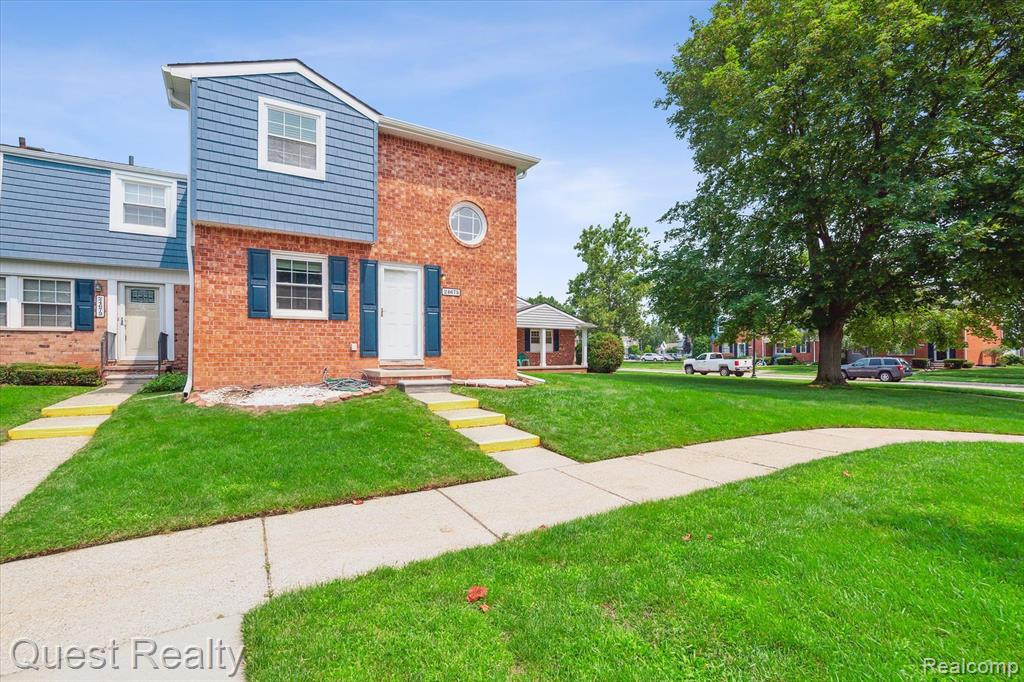 24675 OLDE ORCHARD Street, Novi, MI — Photo 2