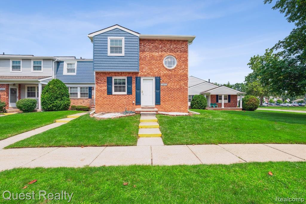 24675 OLDE ORCHARD Street, Novi, MI — Photo 3