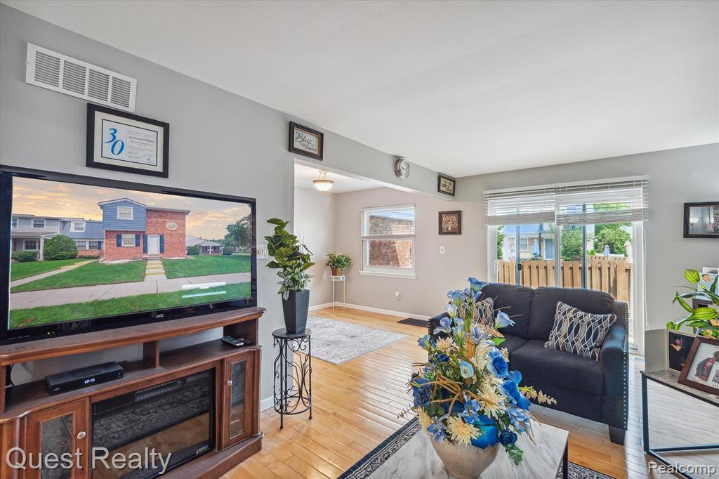 24675 OLDE ORCHARD Street, Novi, MI — Photo 11