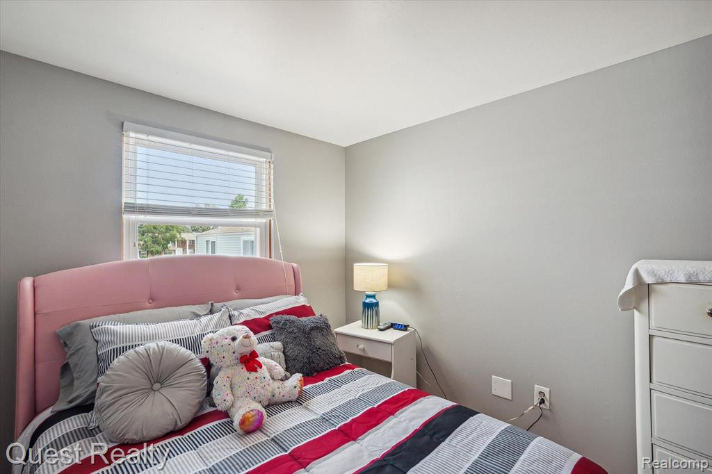 24675 OLDE ORCHARD Street, Novi, MI — Photo 25