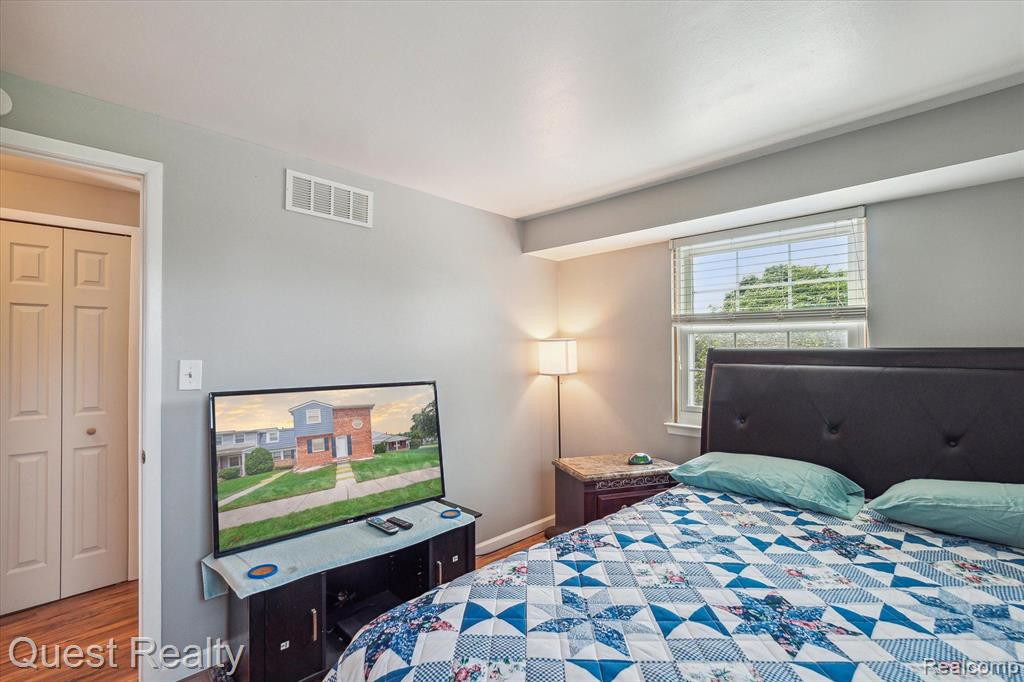 24675 OLDE ORCHARD Street, Novi, MI — Photo 29