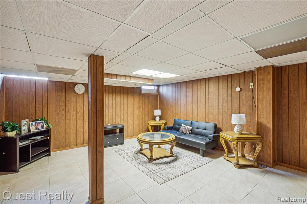 24675 OLDE ORCHARD Street, Novi, MI — Photo 32