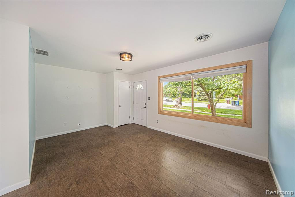 3544 OAKWOOD Street, Ann Arbor, MI 48104 — Photo 4