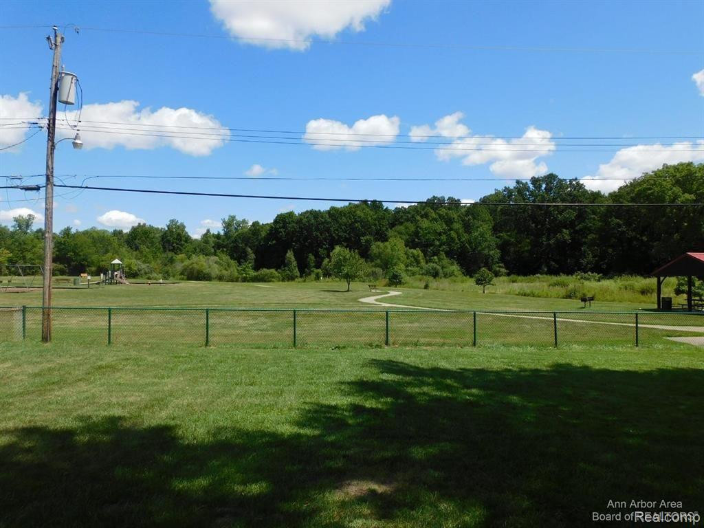 1592 HARVEST Lane, Ypsilanti, MI 48198 — Photo 26
