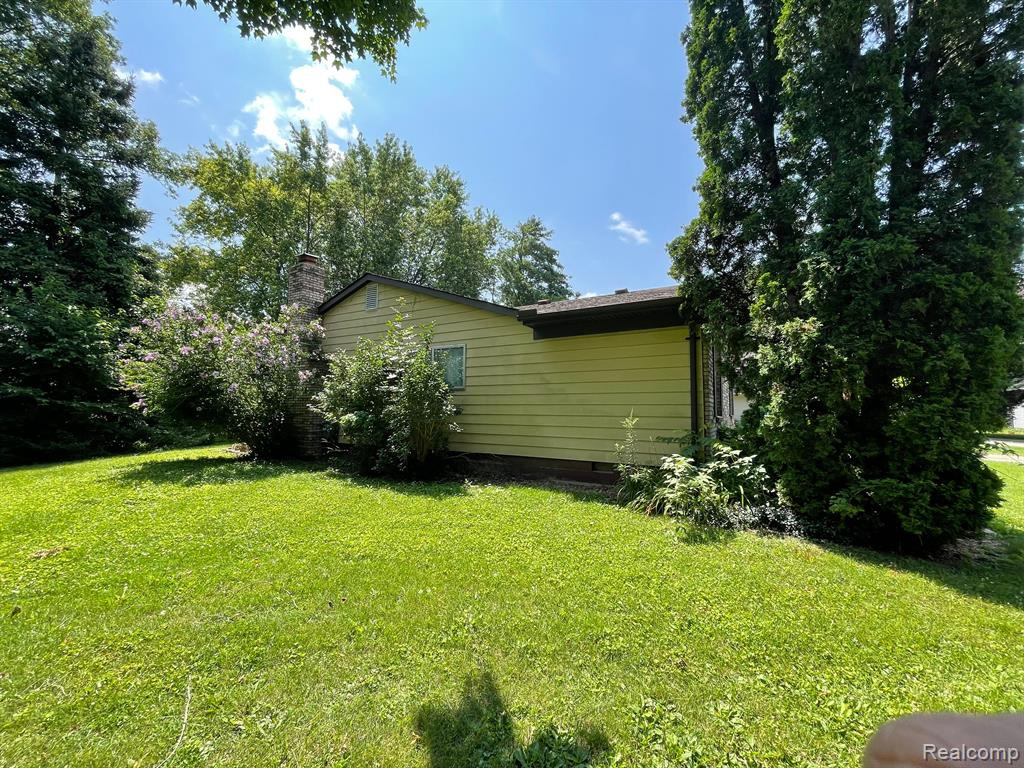 23600 TORREY Street, Armada, MI — Photo 3