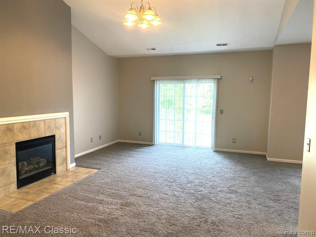 2174 PINECROFT Drive, Canton, MI 48188 — Photo 5