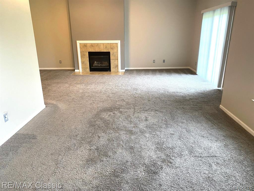 2174 PINECROFT Drive, Canton, MI 48188 — Photo 6