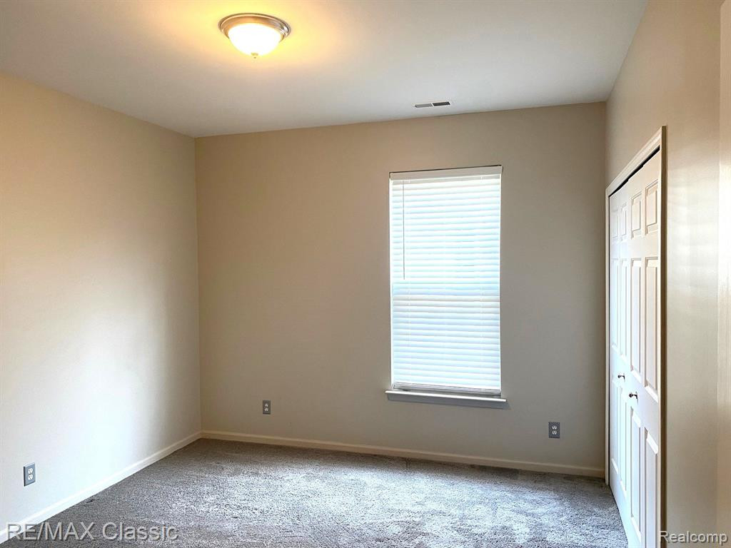 2174 PINECROFT Drive, Canton, MI 48188 — Photo 14