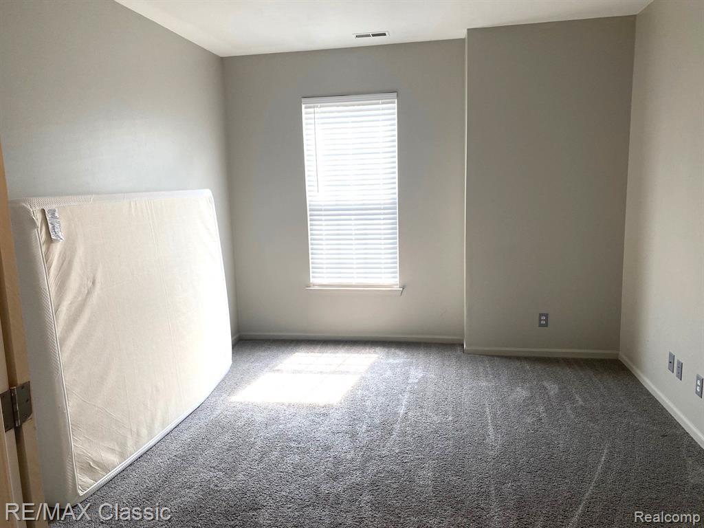 2174 PINECROFT Drive, Canton, MI 48188 — Photo 15