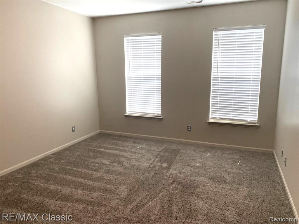 2174 PINECROFT Drive, Canton, MI 48188 — Photo 16