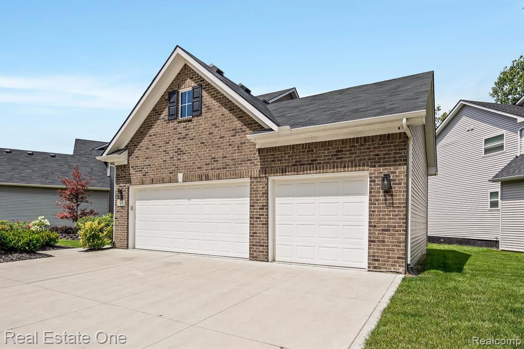 37492 S Dianne Lane, New Boston, MI 48164 — Photo 2