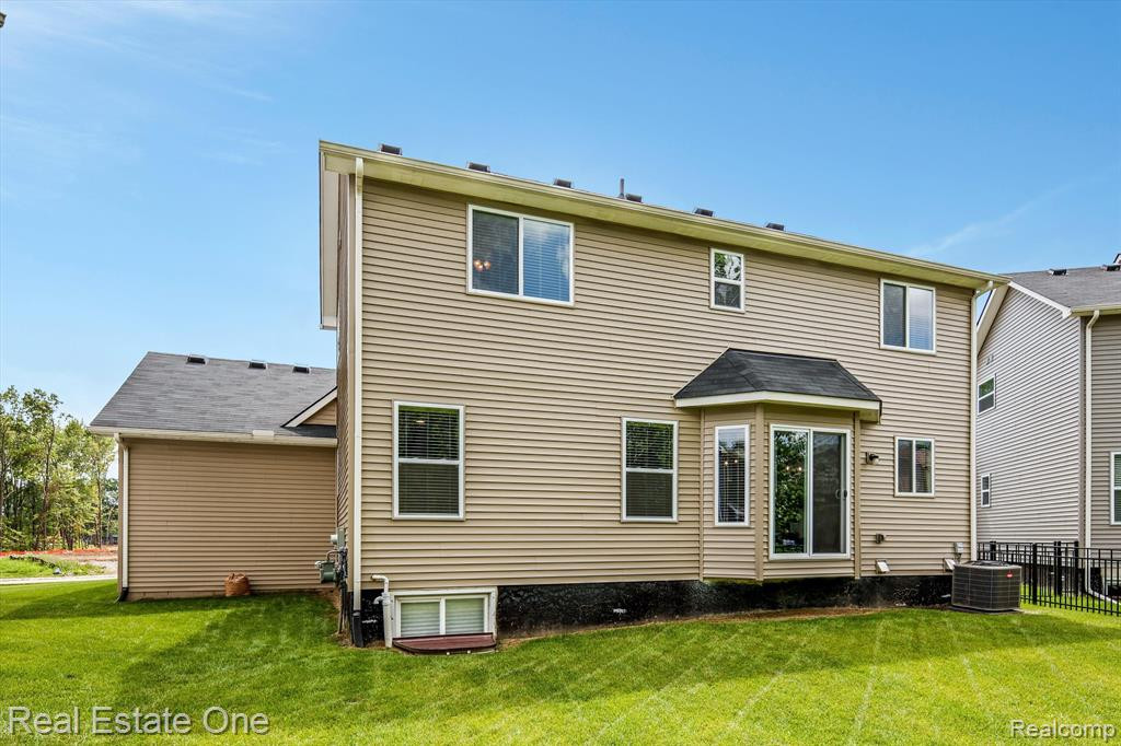 37492 S Dianne Lane, New Boston, MI 48164 — Photo 27