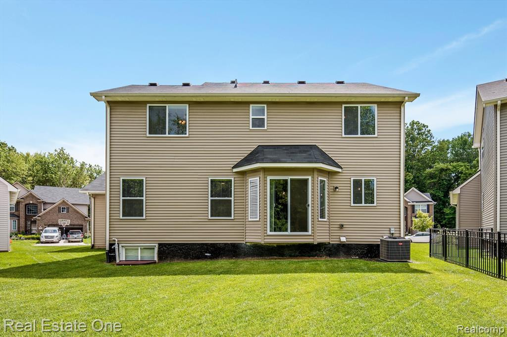 37492 S Dianne Lane, New Boston, MI 48164 — Photo 28