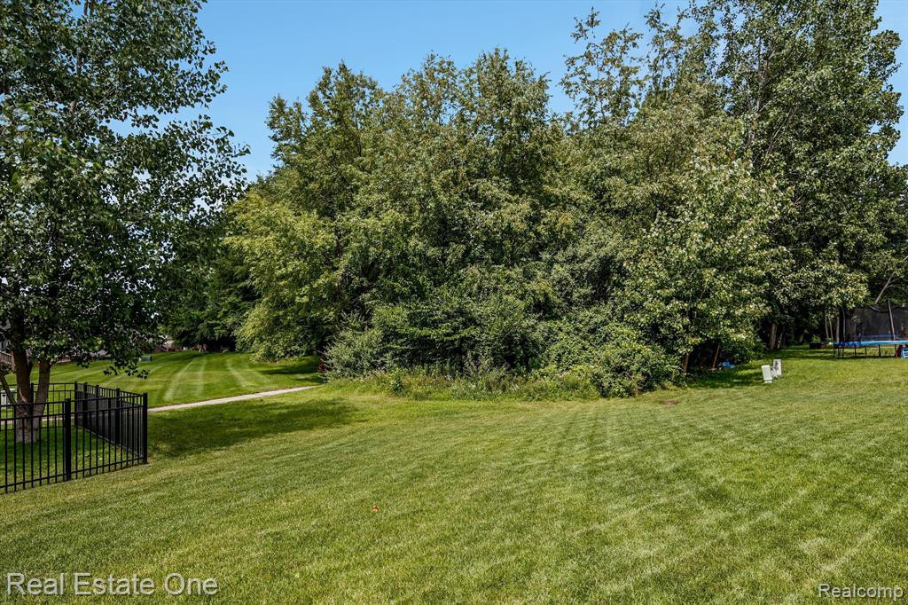 37492 S Dianne Lane, New Boston, MI 48164 — Photo 29