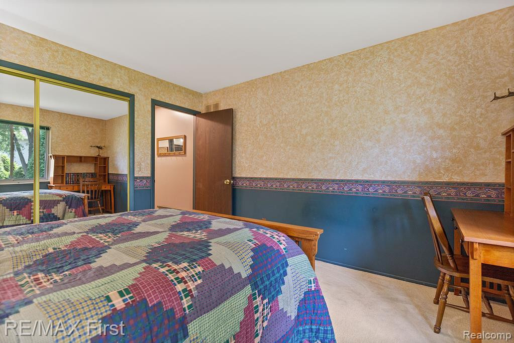 3980 Old Creek Road, Troy, MI 48084 — Photo 17