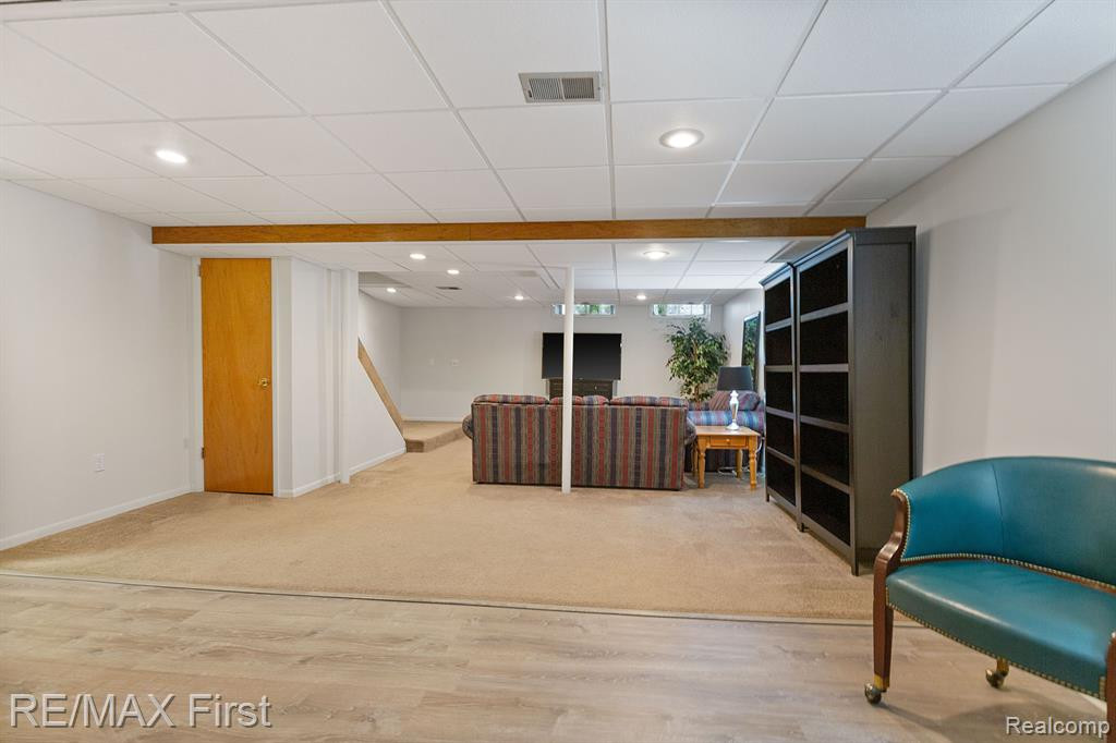 3980 Old Creek Road, Troy, MI 48084 — Photo 19