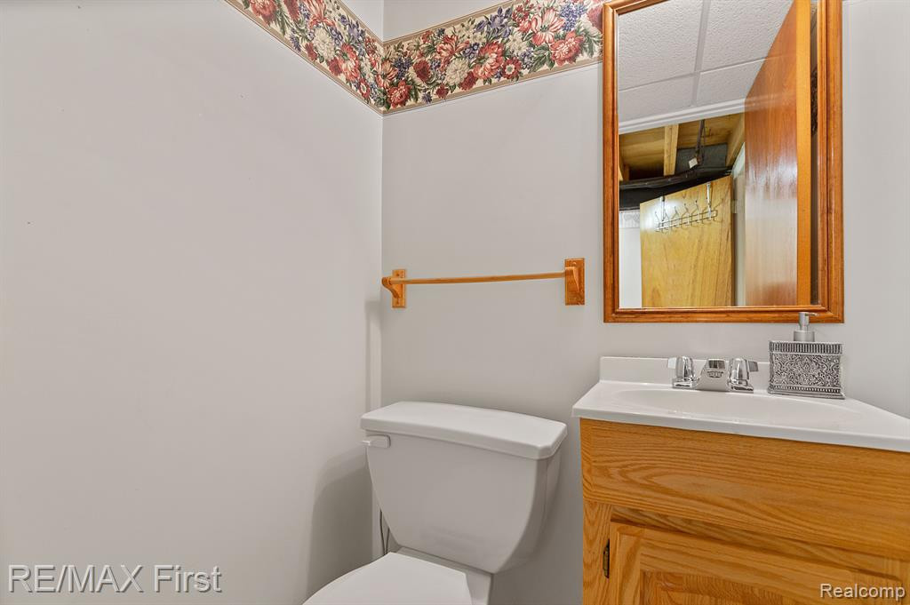 3980 Old Creek Road, Troy, MI 48084 — Photo 21