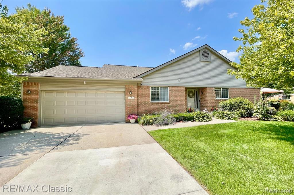 2163 FAIRWAY Circle, Canton, MI 48188 — Photo 2