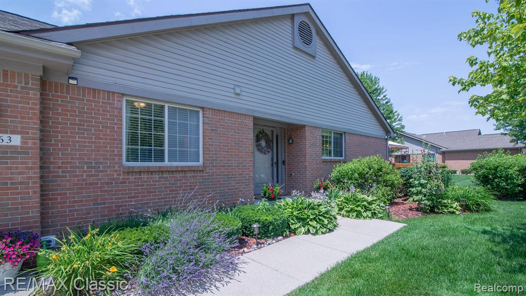 2163 FAIRWAY Circle, Canton, MI 48188 — Photo 4