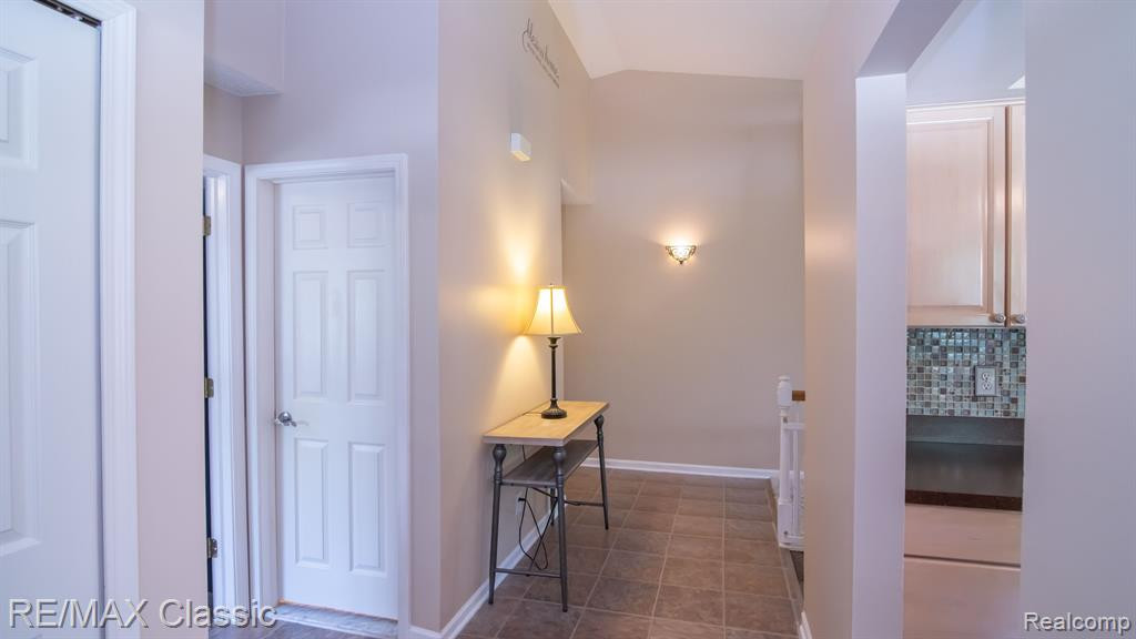 2163 FAIRWAY Circle, Canton, MI 48188 — Photo 6