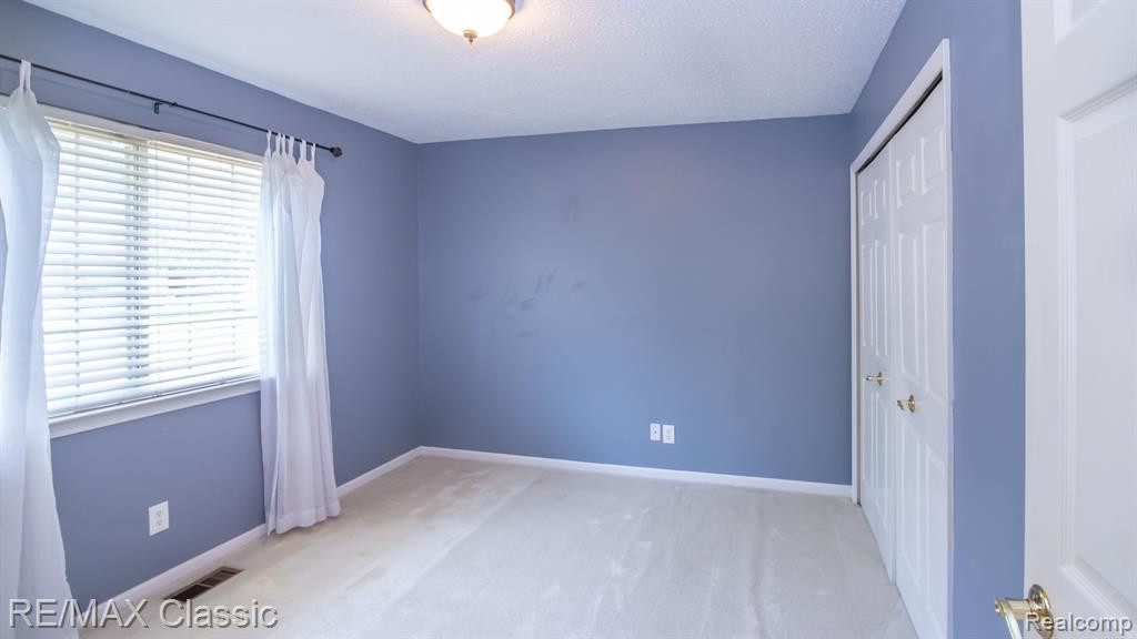 2163 FAIRWAY Circle, Canton, MI 48188 — Photo 31