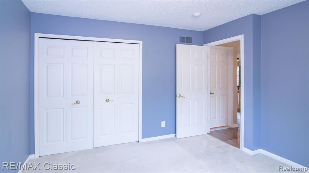 2163 FAIRWAY Circle, Canton, MI 48188 — Photo 32