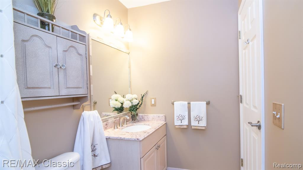 2163 FAIRWAY Circle, Canton, MI 48188 — Photo 34