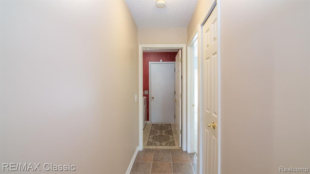 2163 FAIRWAY Circle, Canton, MI 48188 — Photo 35