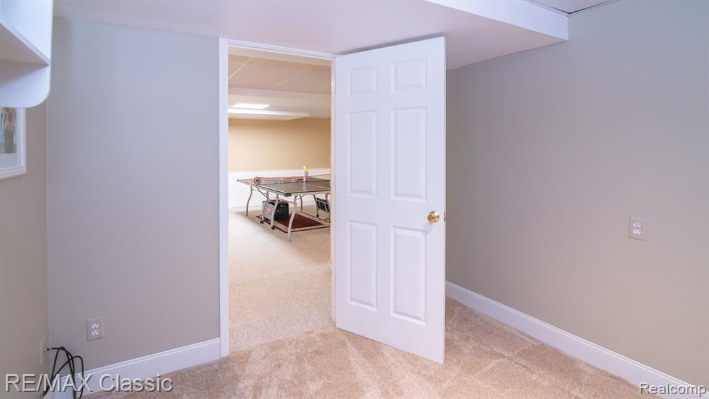 2163 FAIRWAY Circle, Canton, MI 48188 — Photo 47