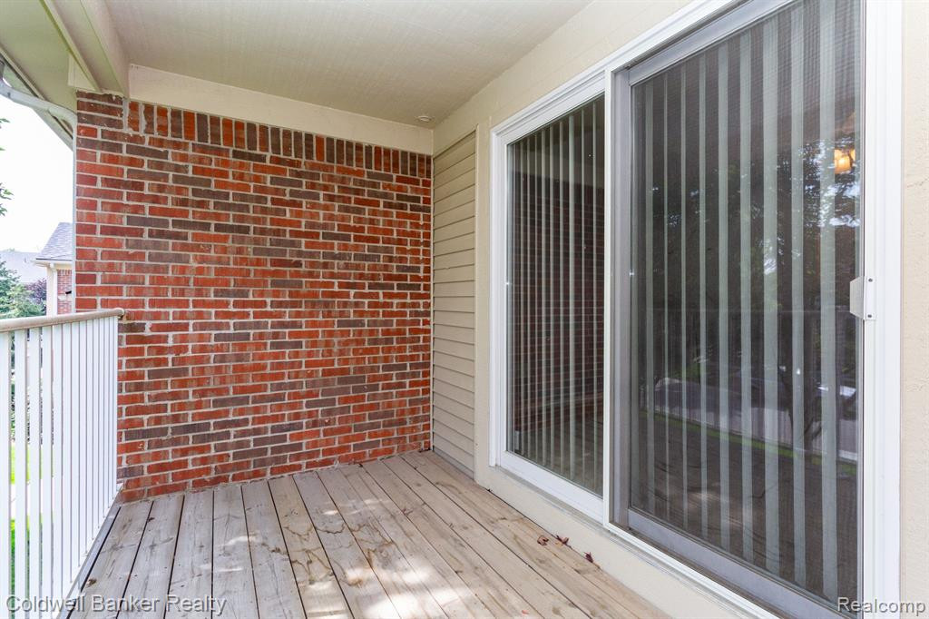29202 Chesapeake Circle, Commerce Twp, MI 48390 — Photo 13