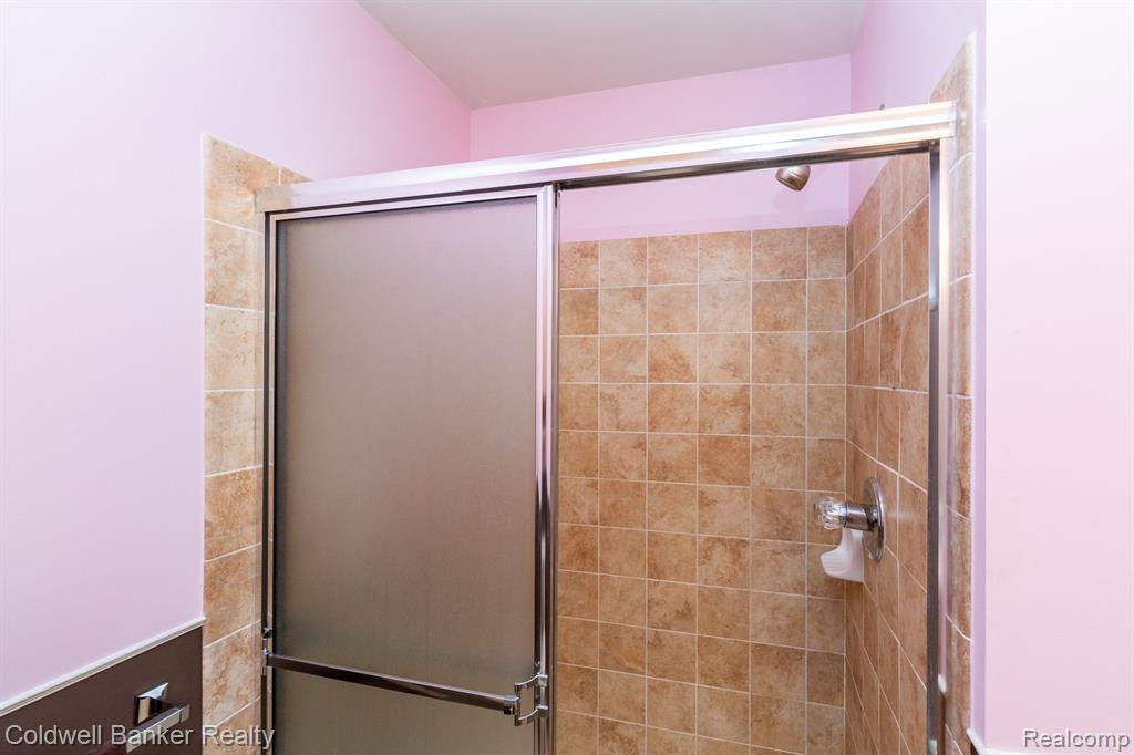 29202 Chesapeake Circle, Commerce Twp, MI 48390 — Photo 24