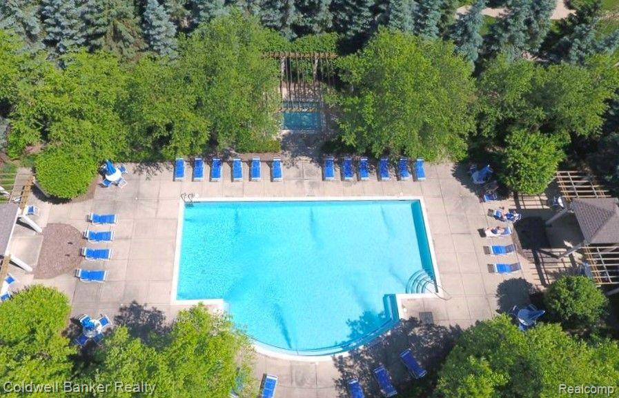 29202 Chesapeake Circle, Commerce Twp, MI 48390 — Photo 38