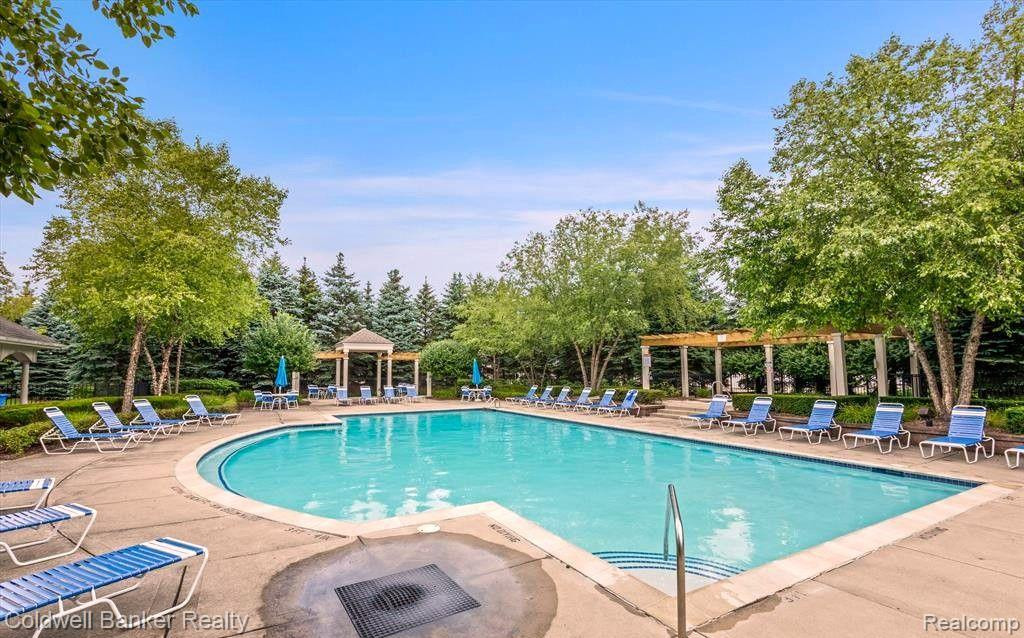 29202 Chesapeake Circle, Commerce Twp, MI 48390 — Photo 39