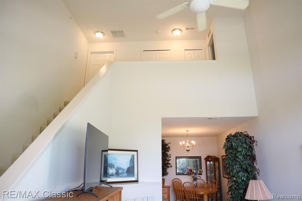 2107 TRAILWAY Court, Commerce Twp, MI 48390 — Photo 15