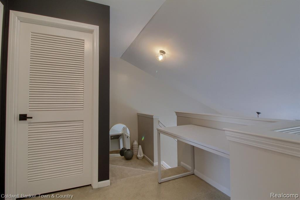 1172 FOUNTAIN VIEW Circle, South Lyon, MI 48178 — Photo 24