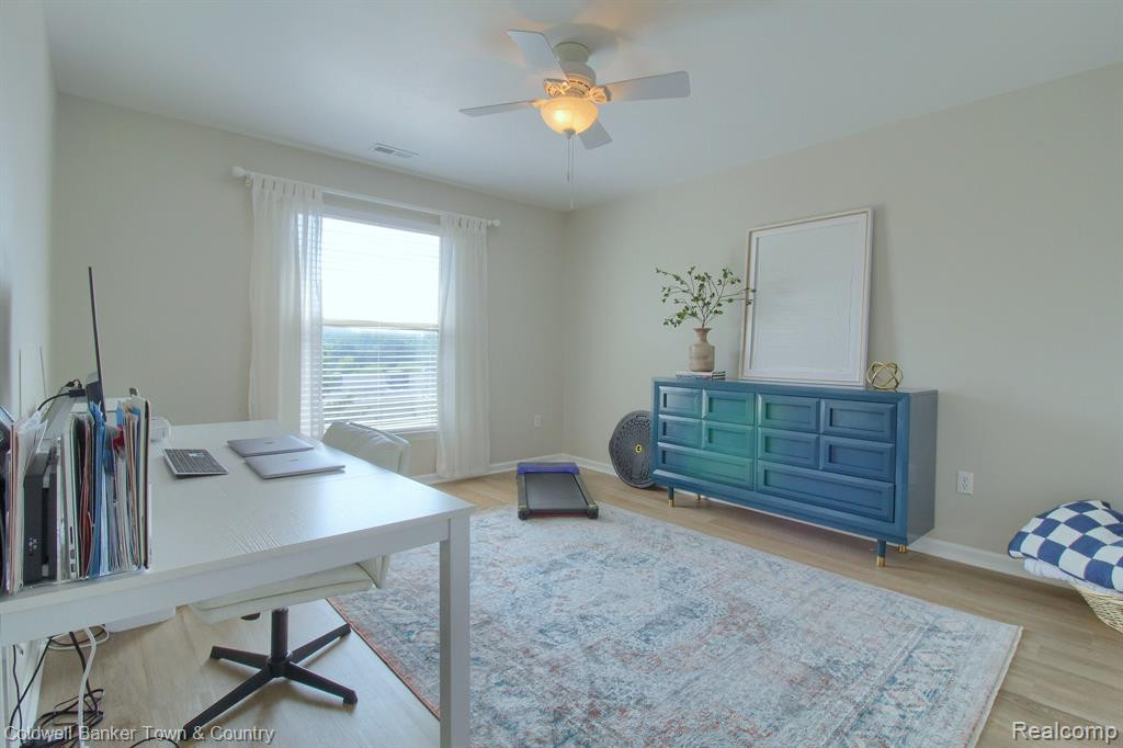 1172 FOUNTAIN VIEW Circle, South Lyon, MI 48178 — Photo 27