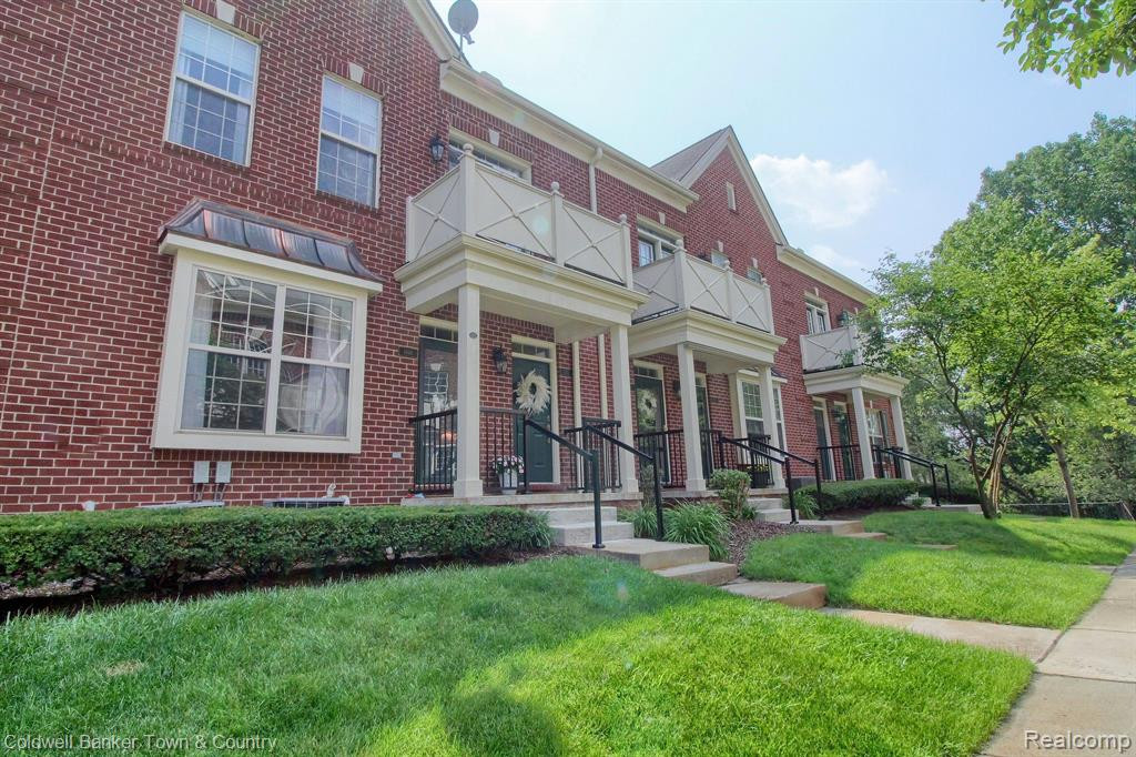 1172 FOUNTAIN VIEW Circle, South Lyon, MI 48178 — Photo 37