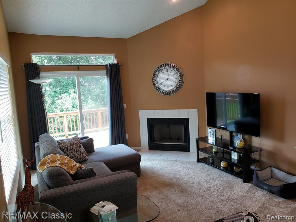 31137 CENTENNIAL Drive, Novi, MI 48377 — Photo 6