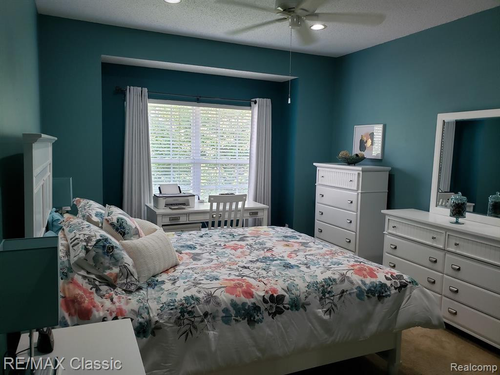 31137 CENTENNIAL Drive, Novi, MI 48377 — Photo 12