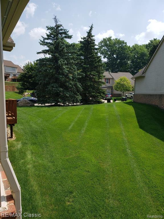 31137 CENTENNIAL Drive, Novi, MI 48377 — Photo 33