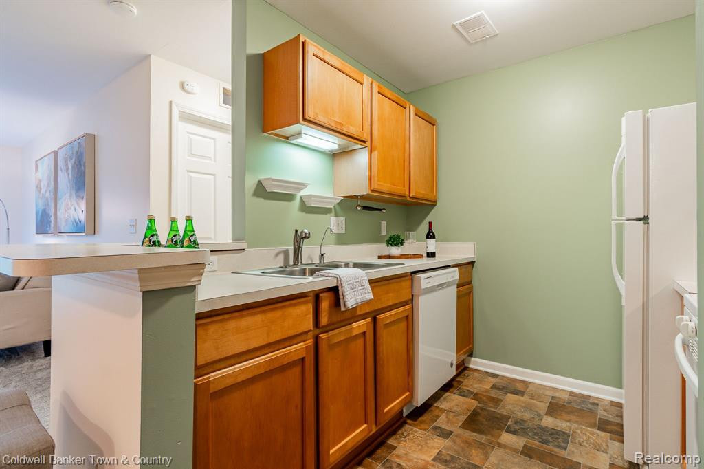 1889 ADDINGTON Lane, Ann Arbor, MI 48108 — Photo 12