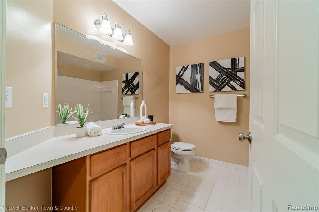 1889 ADDINGTON Lane, Ann Arbor, MI 48108 — Photo 16
