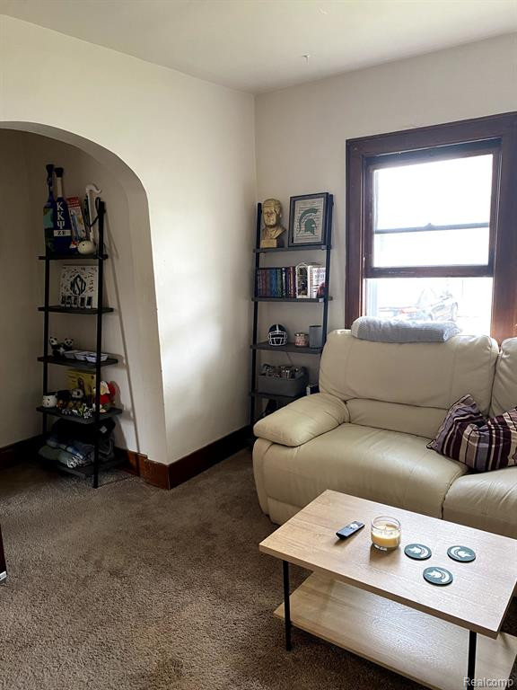 556 N HAGADORN Road, East Lansing, MI 48823 — Photo 4